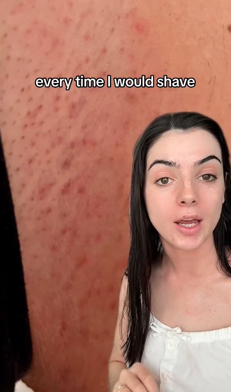 Laura ne se rase pas sous le jet d'eau pendant sa douche